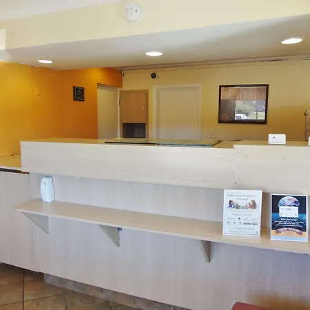 Americas Best Value Inn - Goldsboro-2